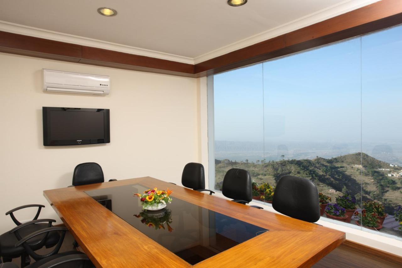 Hotel Timber Trail Heights & Terraces-Cable Car Escape Parwanoo Exterior foto